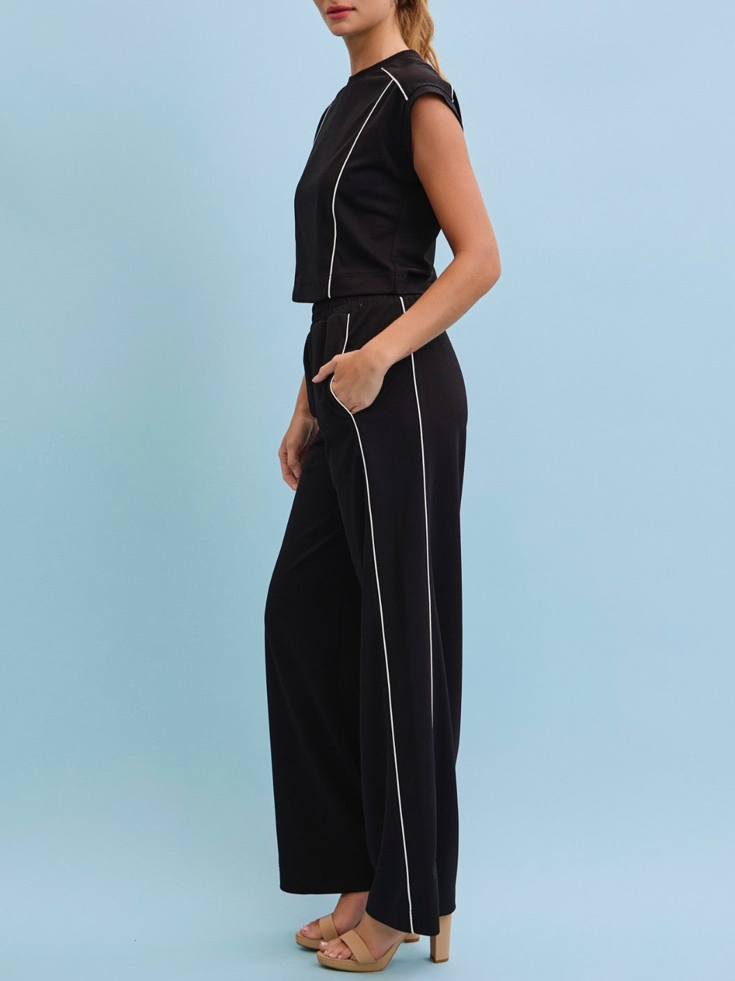 Fernanda 2 Piece Black Set