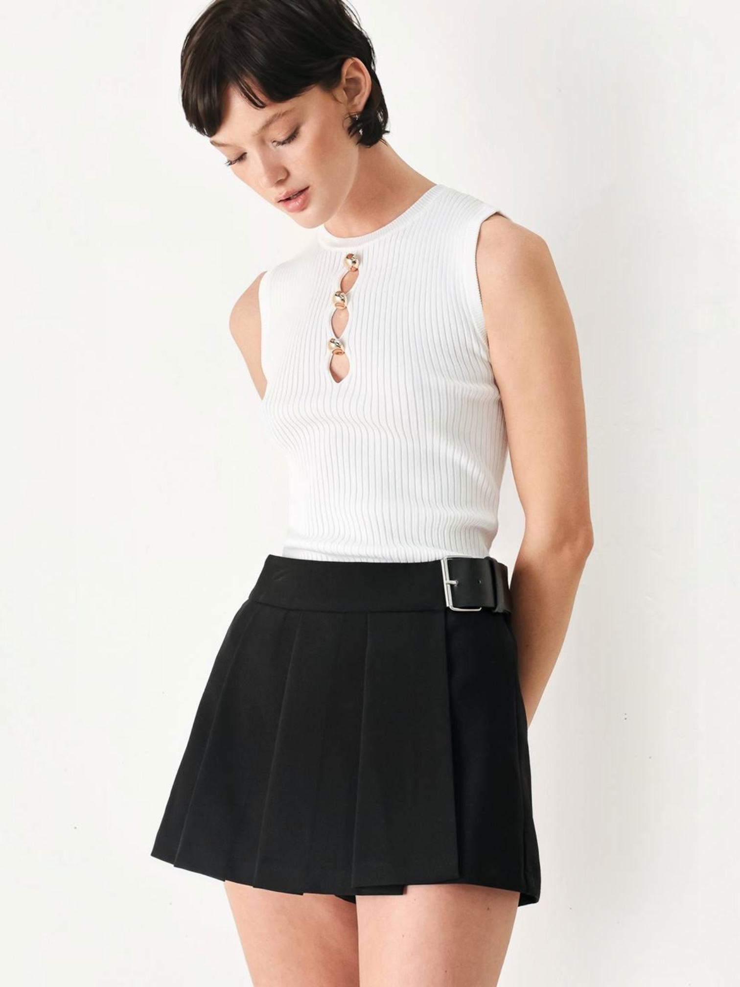 Ariana Pleated Black Skort