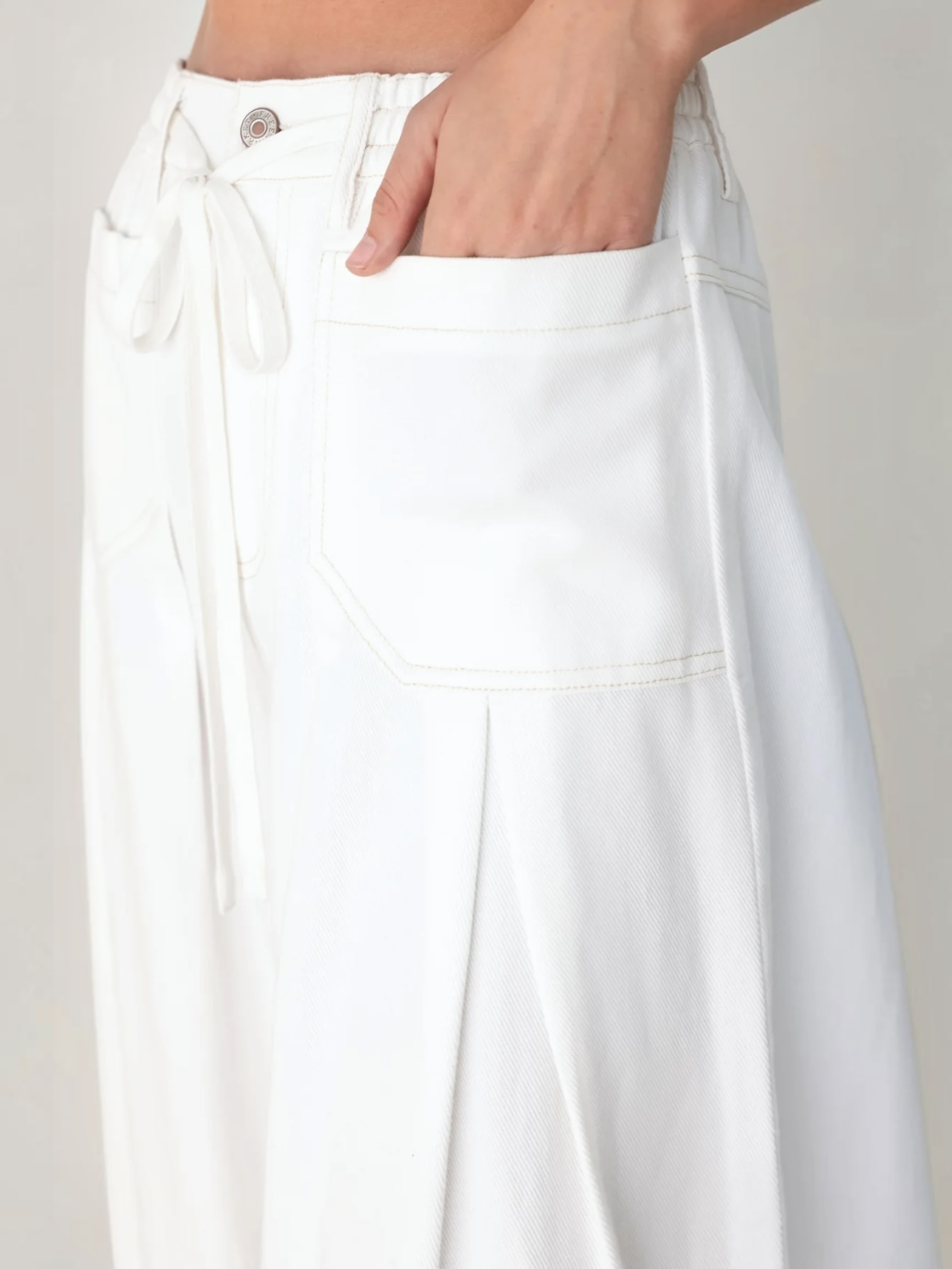 Jia Wide Washed White Bottoms